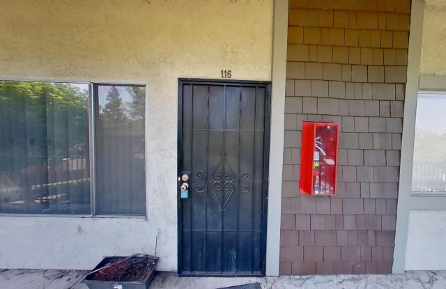 2 Bedroom 2 Bathroom Condo in the Desirable City of La Habra Gallery 2