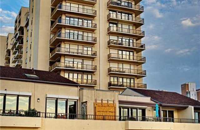 1400 Ocean Dr Gallery 2