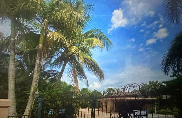 8698 Banyan Boulevard photos photos