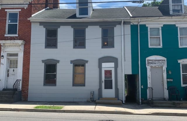 222 W College Avenue - 222 West College Avenue, York, PA 17401