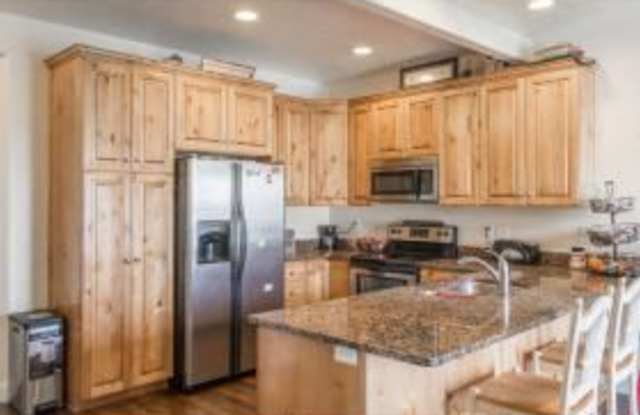 1166 W 1550 N Gallery 4