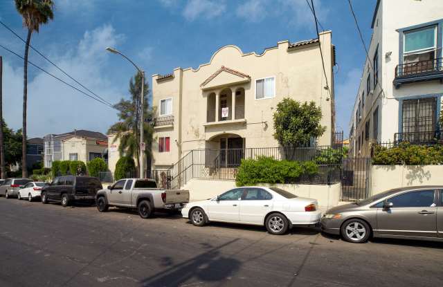 401 Witmer Street Gallery 2