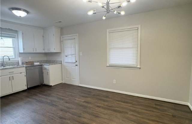 3022 Fielding Road Gallery 4
