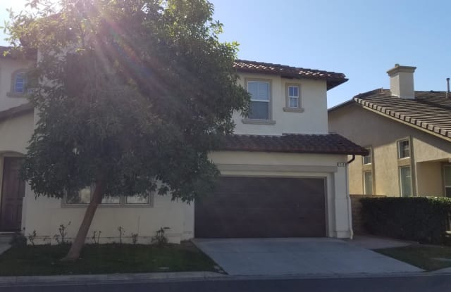 1158 Azalea Way - 1158 Azalea Way, Simi Valley, CA 93065
