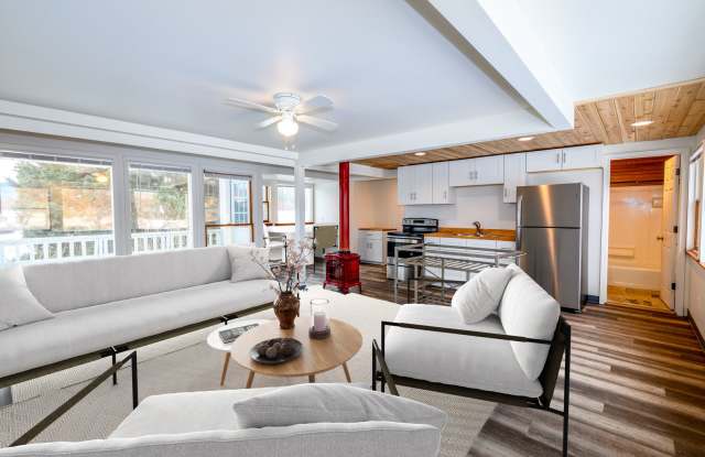 1422 S Willson photos photos