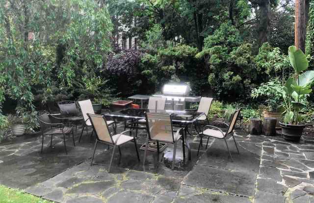 211 14TH ST - 211 Fourteenth St, Hoboken, NJ 07030