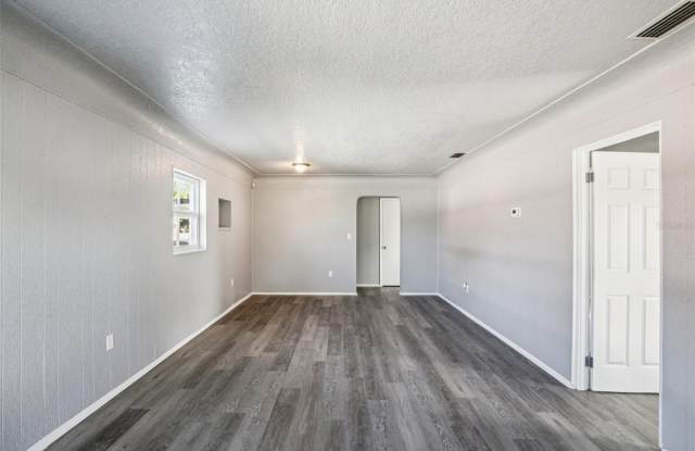 1911 22ND Avenue S Gallery 3