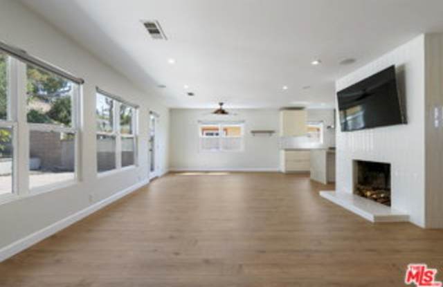828 McCarthy Court Gallery 3