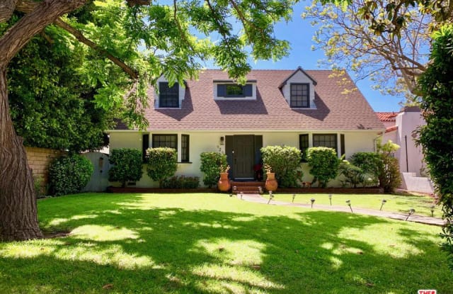 926 SAN VICENTE - 926 San Vicente Blvd, Santa Monica, CA 90402