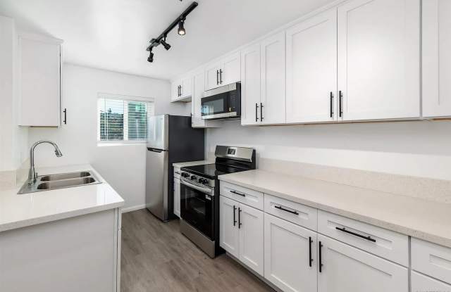 6738 University Ave photos photos