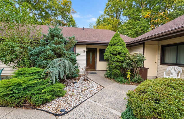 132 Amberly Drive Gallery 2