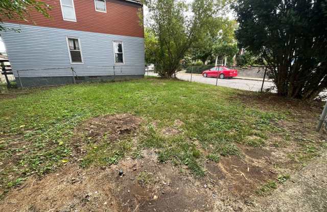 NEWLY RENOVATED 3 BR HOME/FENCED IN YARD photos photos