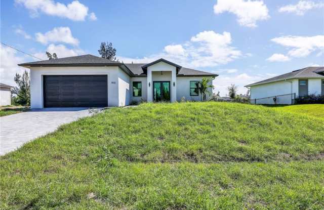 1913 Northwest 24th Avenue photos photos