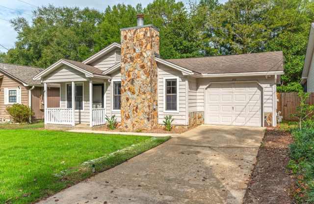 Updated Home in Prime Niceville Location! Gallery 4