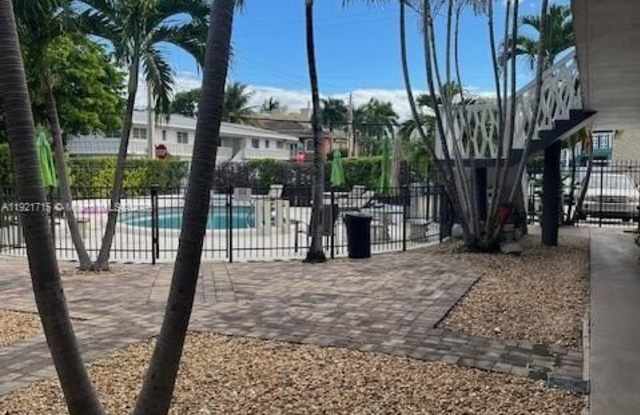 837 NE 17th Ter - 837 Northeast 17th Terrace, Fort Lauderdale, FL 33304