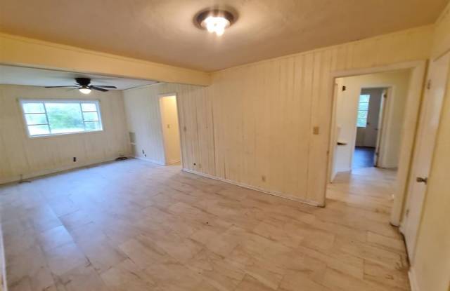 4 Bedroom Home in Druid Hills Gallery 4
