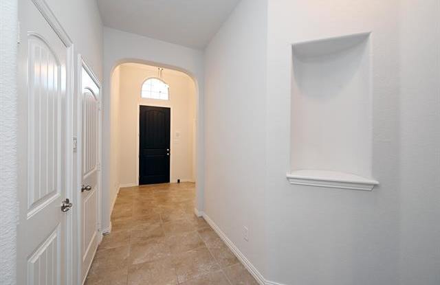 4013 Crosstrees Drive Gallery 3