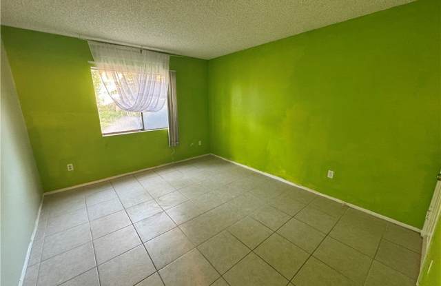 1806 N Fairview Street photos photos