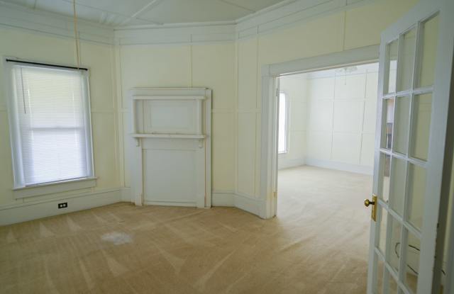211 Wilkerson Street Gallery 4