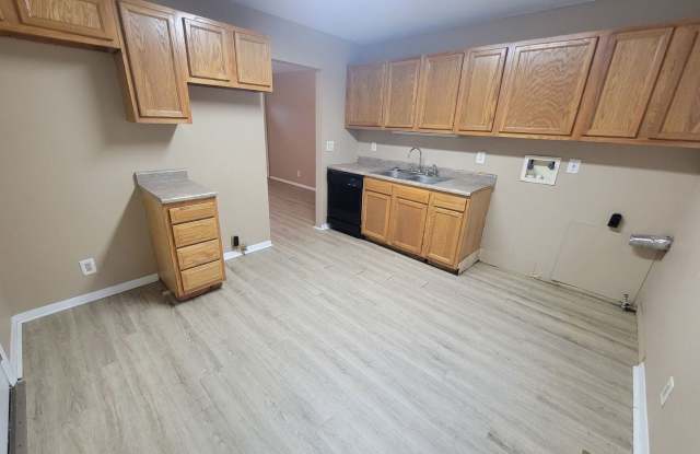 308 Warr Lane, Gallery 3