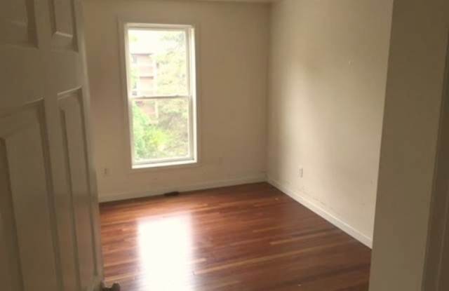 355 Pearl Street, Unit 9 Gallery 4