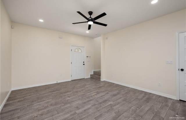 208 S Kansas Avenue Gallery 3