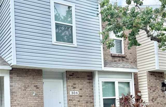 304 WOODGREEN LANE photos photos