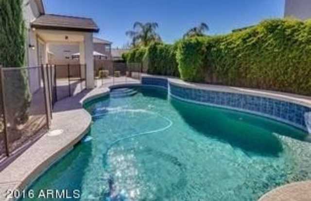 11740 N 148TH Avenue photos photos