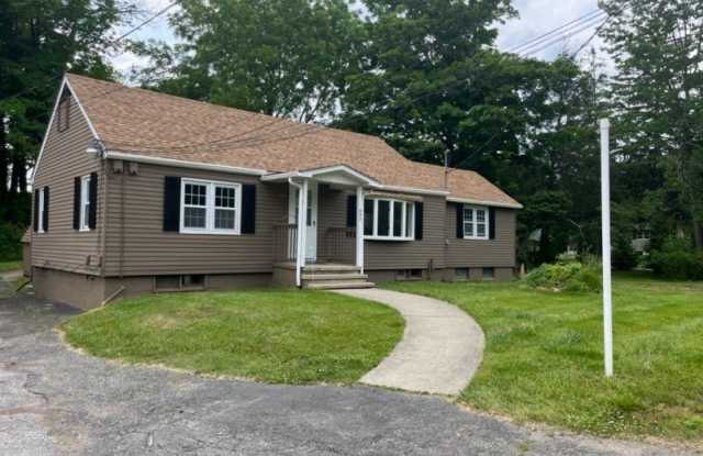 692 Rt206 Gallery 1