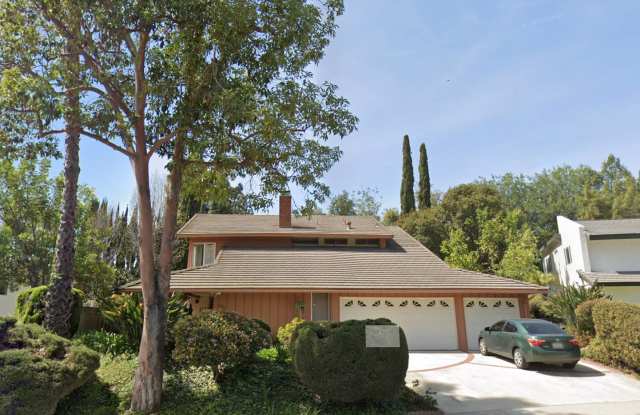 BEAUTIFUL 4 BEDROOM 3 BATH HOME photos photos