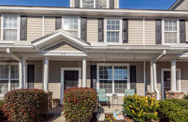 3 Bedroom 3.5 Bath Townhome in Central Commons - Summerville photos photos
