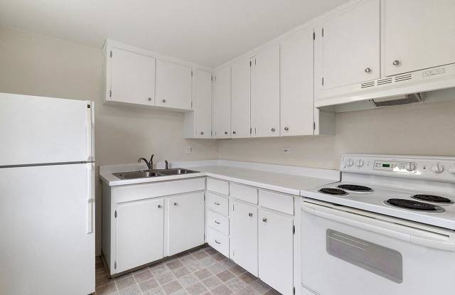 Stratford Apts Gallery 3
