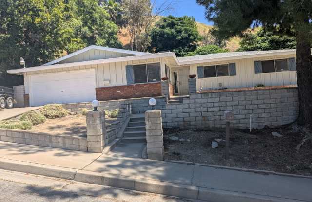 Newly Renovated! Spacious 4-Bed, 2-Bath Home on Large Lot photos photos