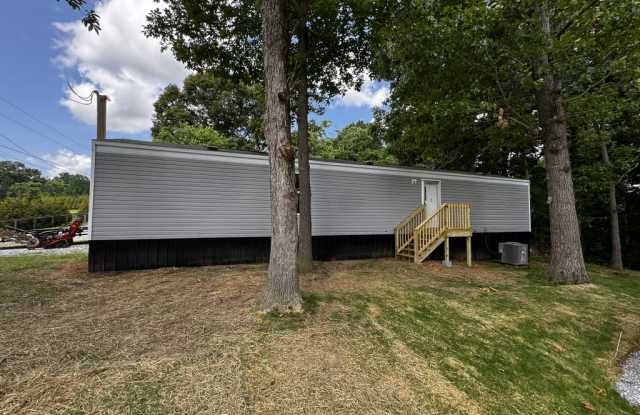 1753 Jim Fox Road Gallery 2