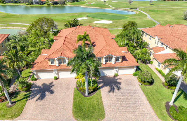 *8613 Champions Point #302 - COMMUNITY POOL/SPA - 2 Car Garage - Unassigned Guest Parking - Cats  Small Dogs allowed* photos photos