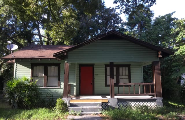 615 E 60TH ST - 615 60th St E, Jacksonville, FL 32208