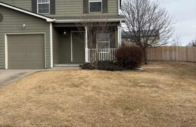 Charming 2-Bedroom Townhome Near Top Schools – Pet Friendly  Affordable! - 1729 Rowan Lane, Evans, CO 80620