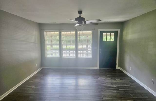 4 Bedroom, 2 Bath Gallery 3