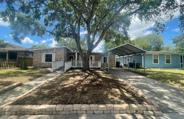Large 3/2-Sam Houston Subdivision photos photos
