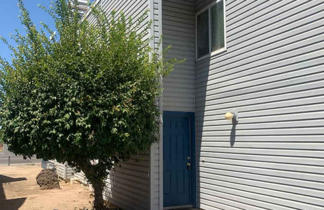 Lovey Townhome In Clovis! photos photos