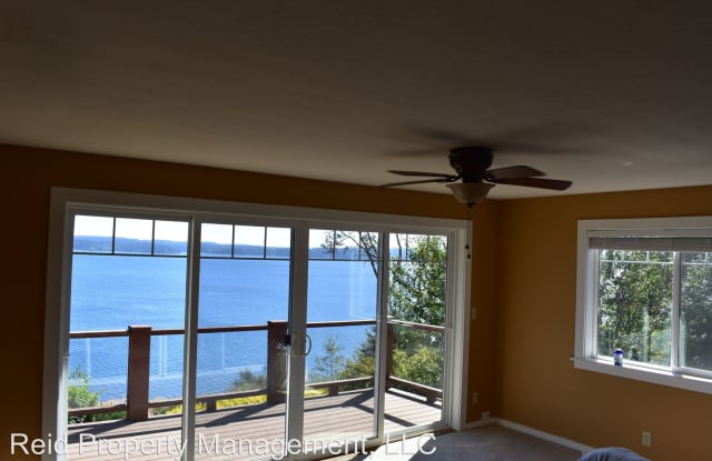 10127 NE Shore Dr - 10127 Northeast Shore Drive, Indianola, WA 98342