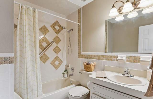 8550 SHADBLOW CT UNIT 6 Gallery 4