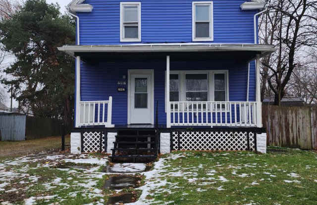 3 Bedroom House for Rent on W 25th - MOVE IN READY AND CLEAN photos photos