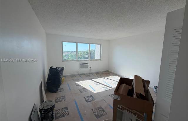 6930 Miami Gardens Dr photos photos