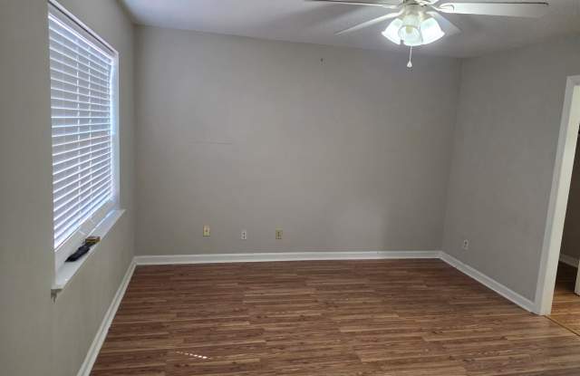 713 MARYETHEL Drive Gallery 4