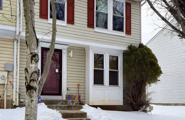 Spacious 3BR/2.5BA End-Unit TH in Windsor Mill + Move-In Special! photos photos