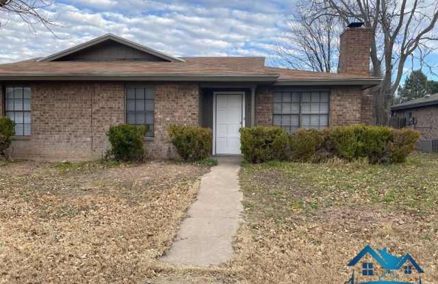 2 Bed/ 2 Bath Duplex by Lake Nasworthy - 116 Hidalgo photos photos