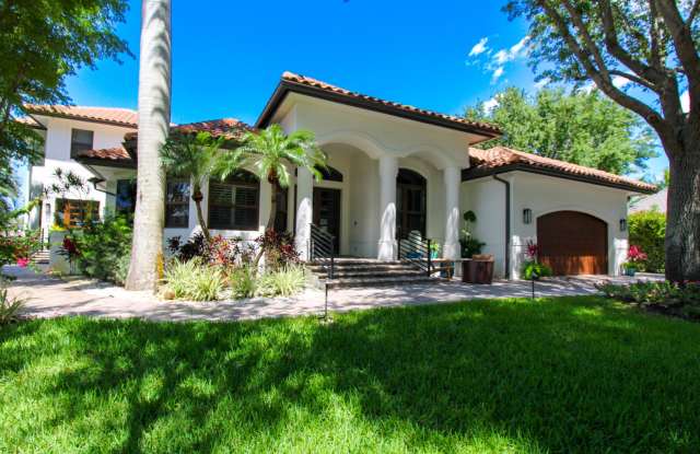 ** VILLAGES OF MONTEREY\5 BEDROOMS + DEN\6 BATHROOMS\TWO FULL KITCHENS TWO FULL LAUNDRY ROOMS\PRIVATE POOL SPA\LAKE VIEWS\EXPANSIVE OUTDOOR LIVING SPACES ** PET FRIENDLY HOME ** CATS AND DOGS ** - 7711 Santa Margherita Way, Collier County, FL 34109 ** VILLAGES OF MONTEREY\5 BEDROOMS + DEN\6 BATHROOMS\TWO FULL KITCHENS TWO FULL LAUNDRY ROOMS\PRIVATE POOL SPA\LAKE VIEWS\EXPANSIVE OUTDOOR LIVING SPACES ** PET FRIENDLY HOME ** CATS AND DOGS ** - 7711 Santa Margherita Way, Collier County, FL 34109