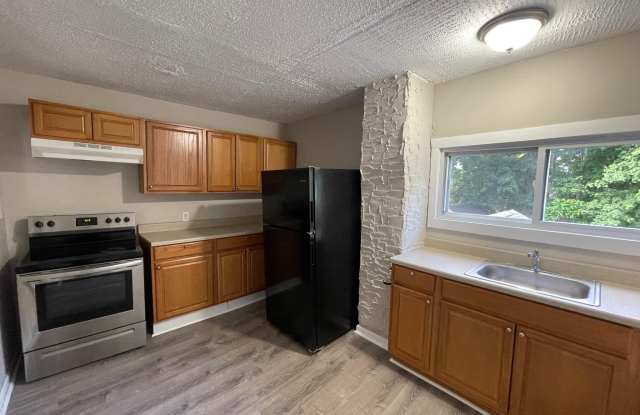 382 EAST BROADWAY unit: 2 photos photos