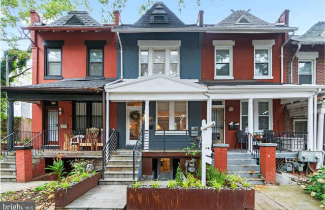 1029 Euclid St NW photos photos